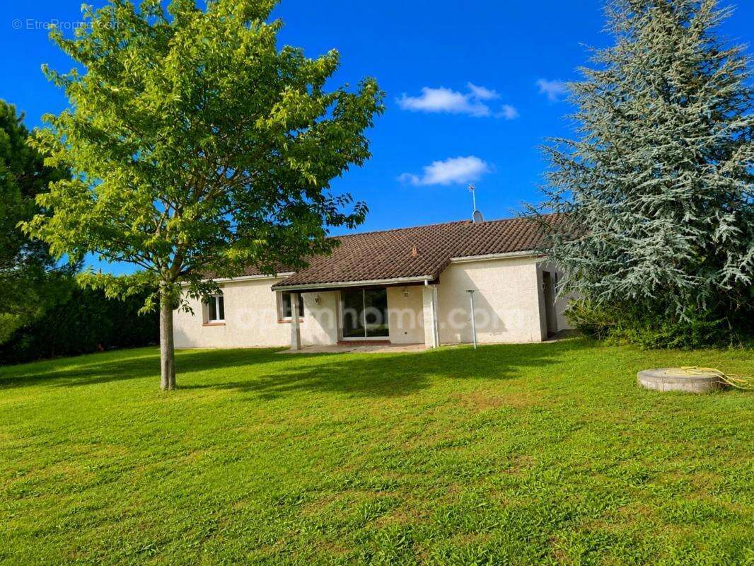 Maison 5 pièces terrain 1126 m² - photo 12
