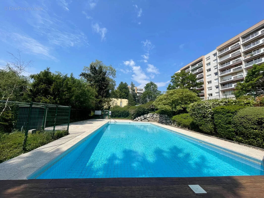 Appartement à TASSIN-LA-DEMI-LUNE