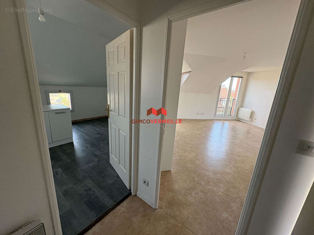 Appartement à VOISINS-LE-BRETONNEUX
