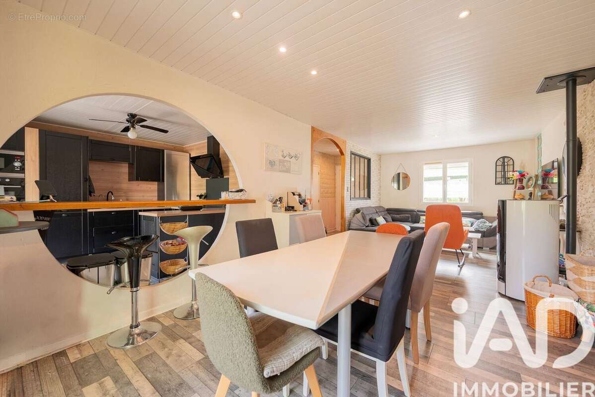 Maison 96 m² à Sapogne-Et-Feucheres  - photo 6