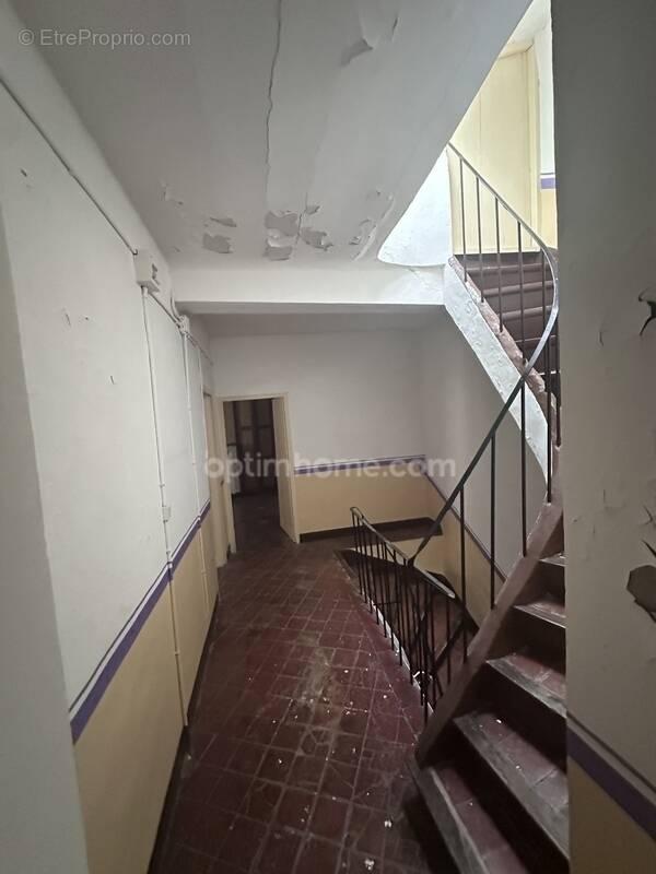 Maison à COLLOBRIERES