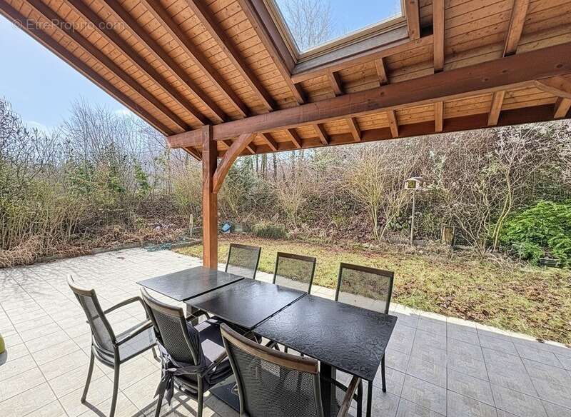 Appartement à VETRAZ-MONTHOUX