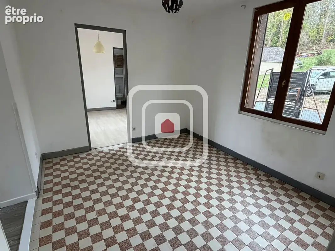 Maison ancienne de plain-pied avec jardin et petite dépendance - photo 5