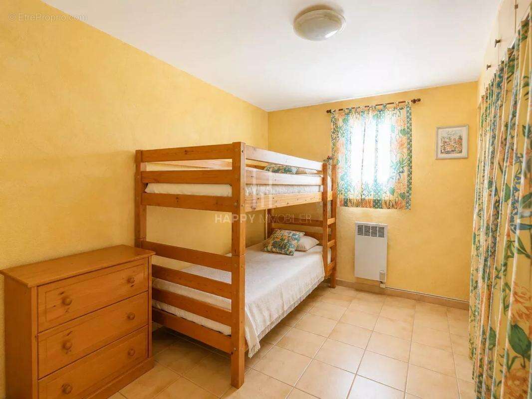 Aureille - Maison familiale avec piscine - photo 15