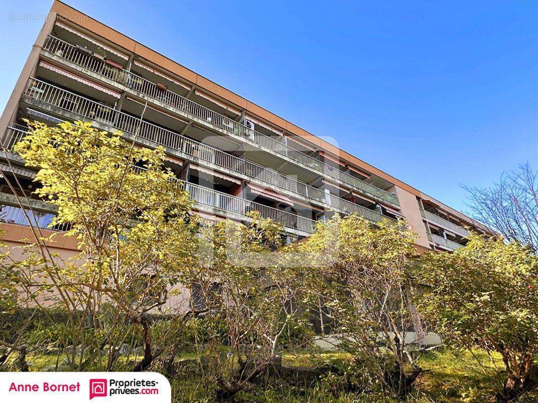 Appartement à PEYMEINADE