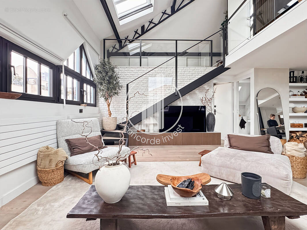 Appartement à COURBEVOIE