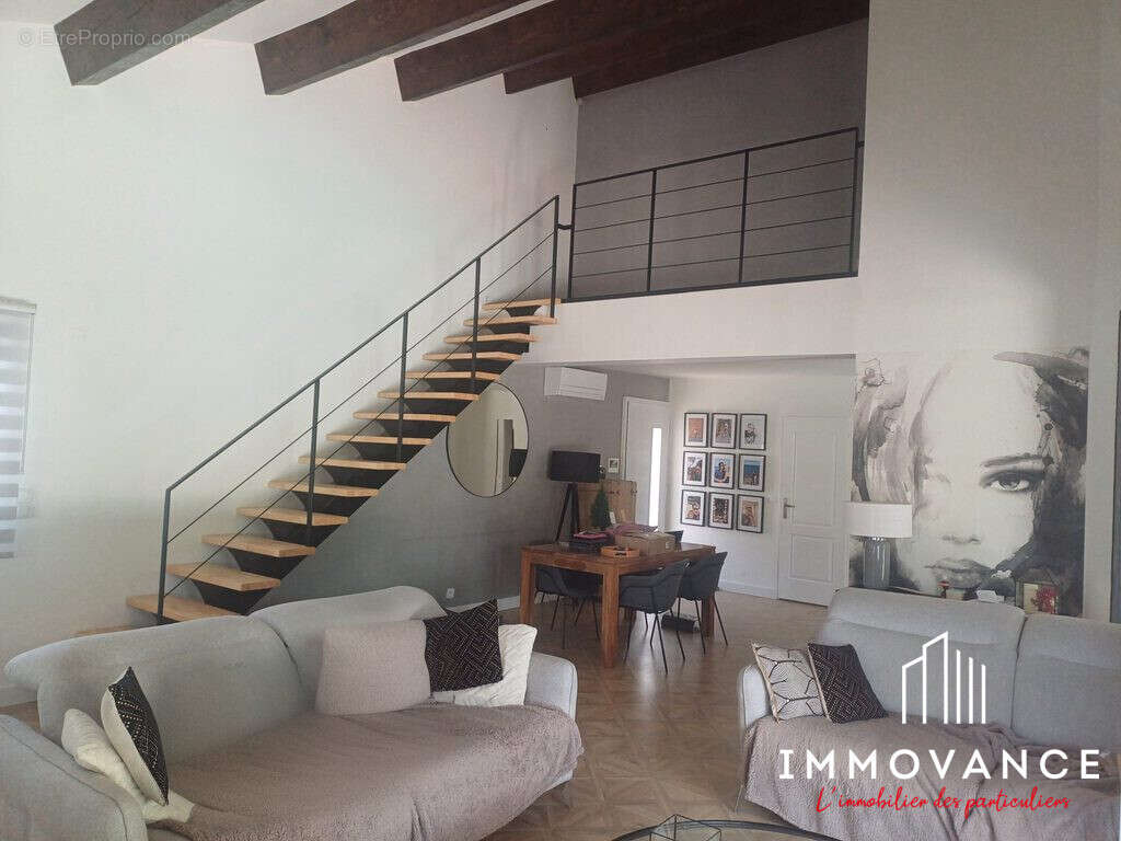 Maison à SAINT-SERIES