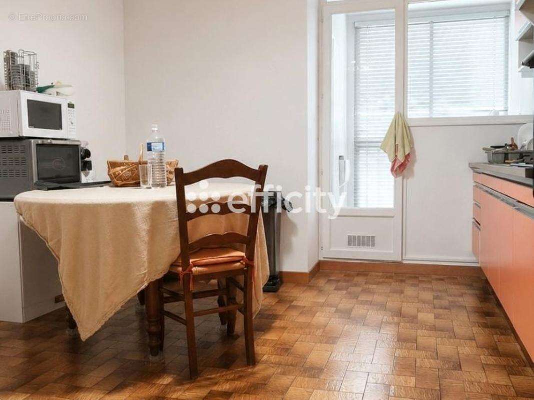 Appartement à SALON-DE-PROVENCE