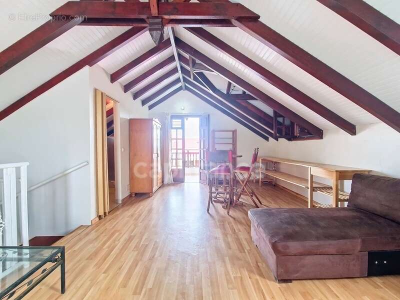 Maison à CAPESTERRE-BELLE-EAU