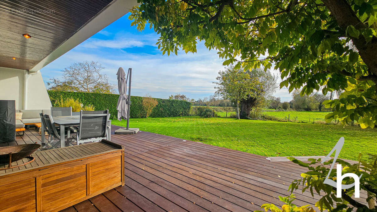 Maison à BRETTEVILLE-SUR-ODON