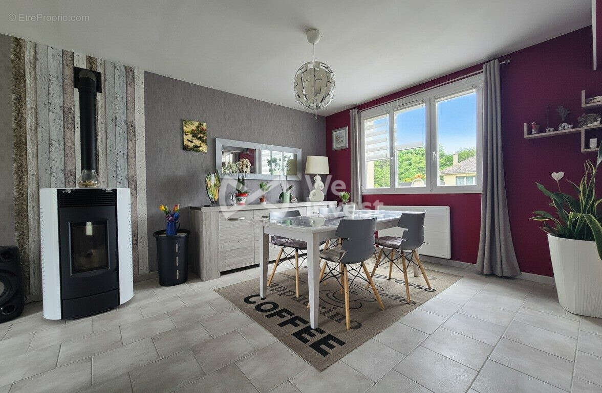 Maison à REBAIS