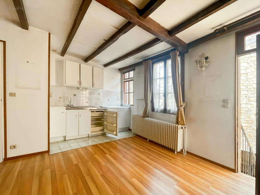 Maison à LA FERTE-ALAIS