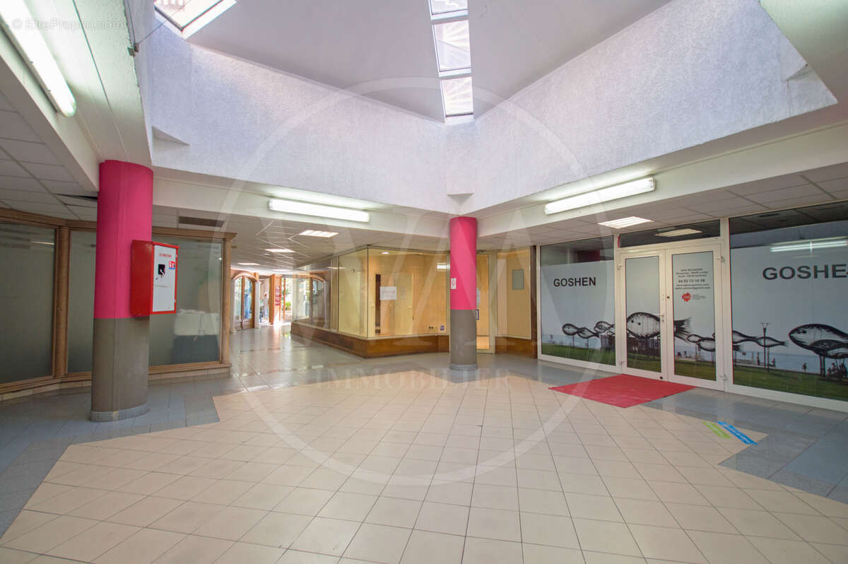 Commerce à CAGNES-SUR-MER