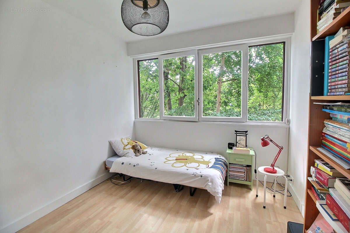 Appartement à FONTENAY-LE-FLEURY