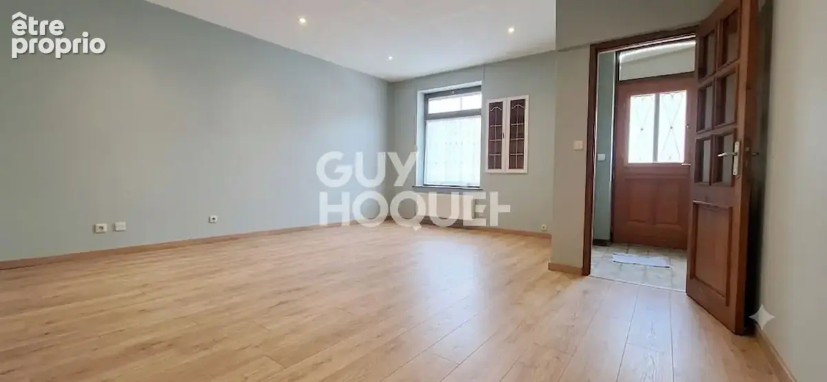 Maison à Fauquembergues - 9 pièces, 6 chambres, grand terrain - photo 4