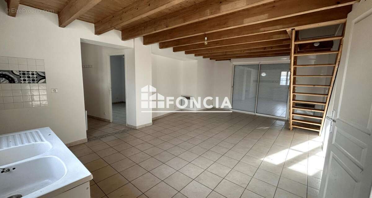 Maison 3 chambres avec garage proche centre-bourg - photo 2