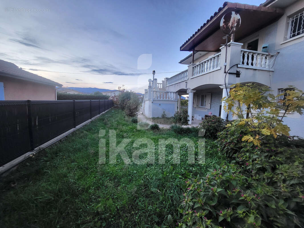 Maison à LE PEAGE-DE-ROUSSILLON