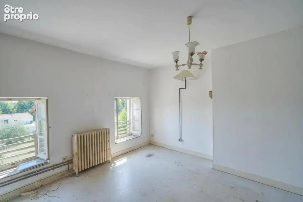 Maison de 8 pièces de 244 m² à Saint-Sever-de-Saintonge - photo 10