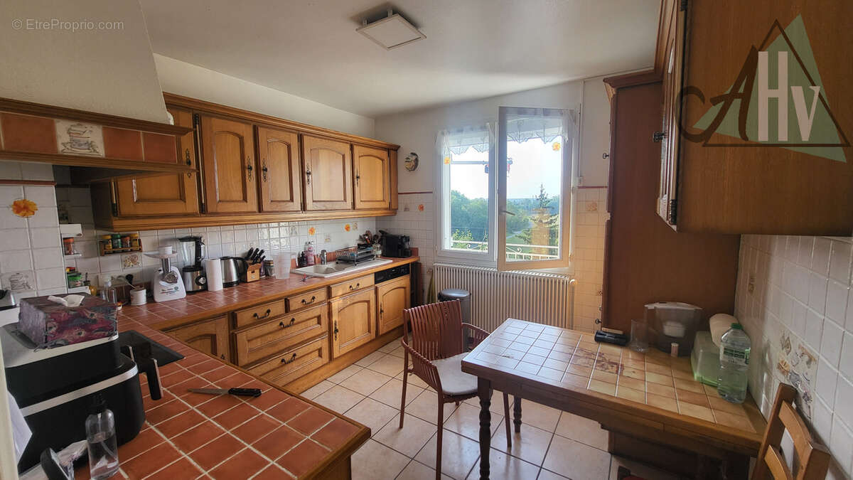 Maison à MONTEREAU-FAULT-YONNE