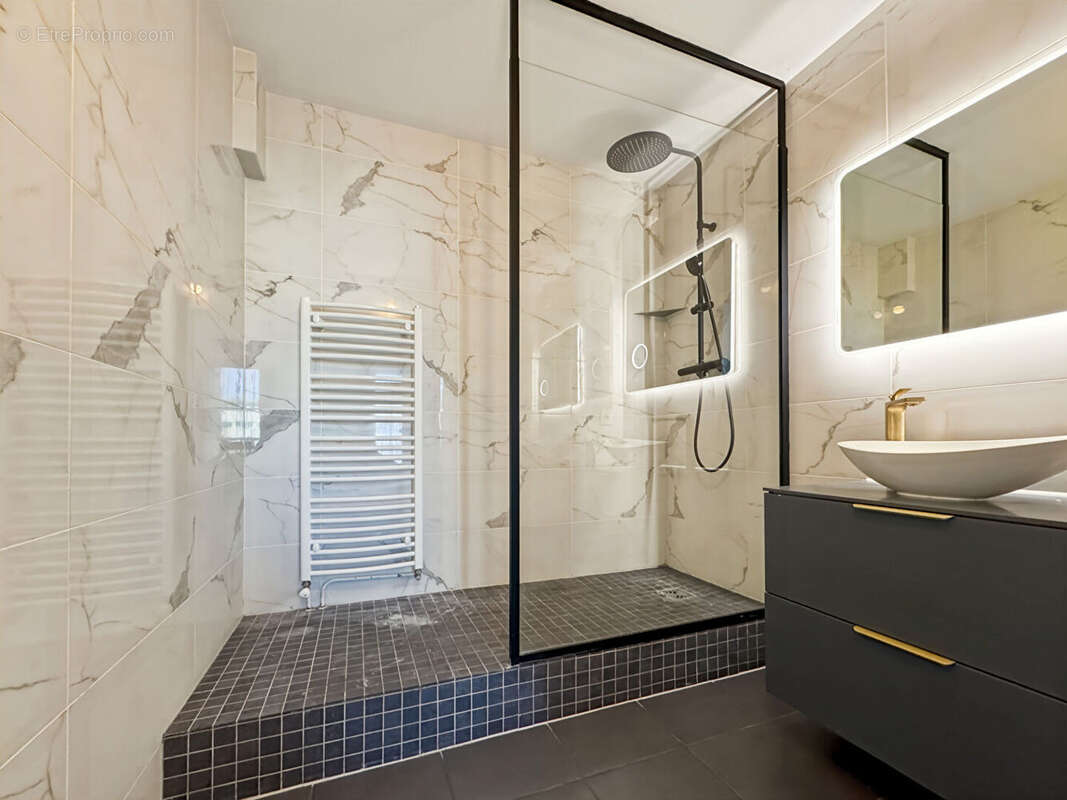 Appartement à ROSNY-SOUS-BOIS