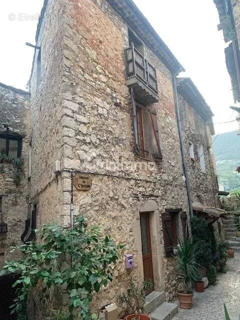 Maison à TOURRETTES-SUR-LOUP