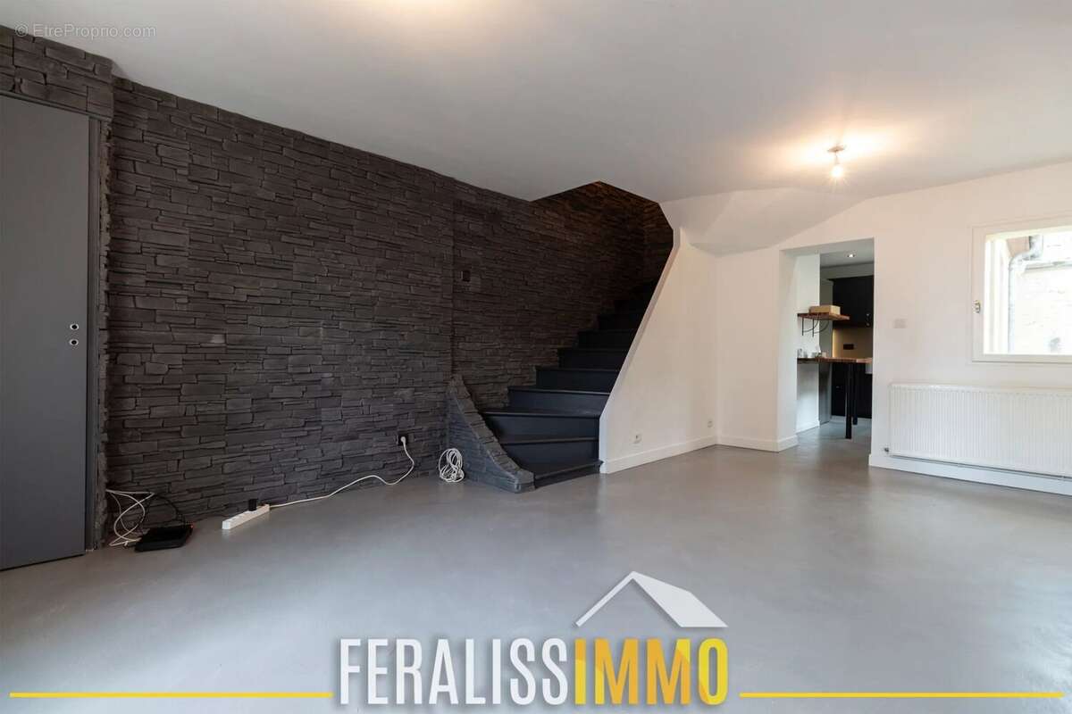 Maison à COURDIMANCHE