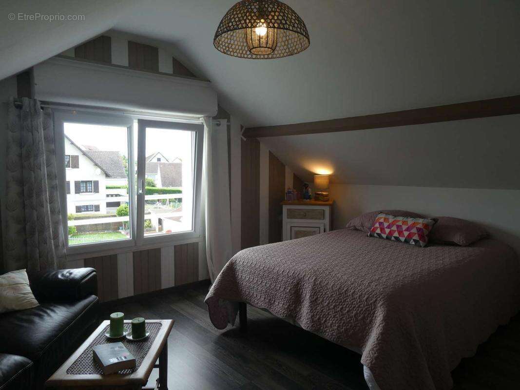 Maison à ARROMANCHES-LES-BAINS