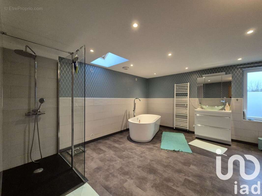 Photo 5 - Maison à ARGENTON-CHATEAU