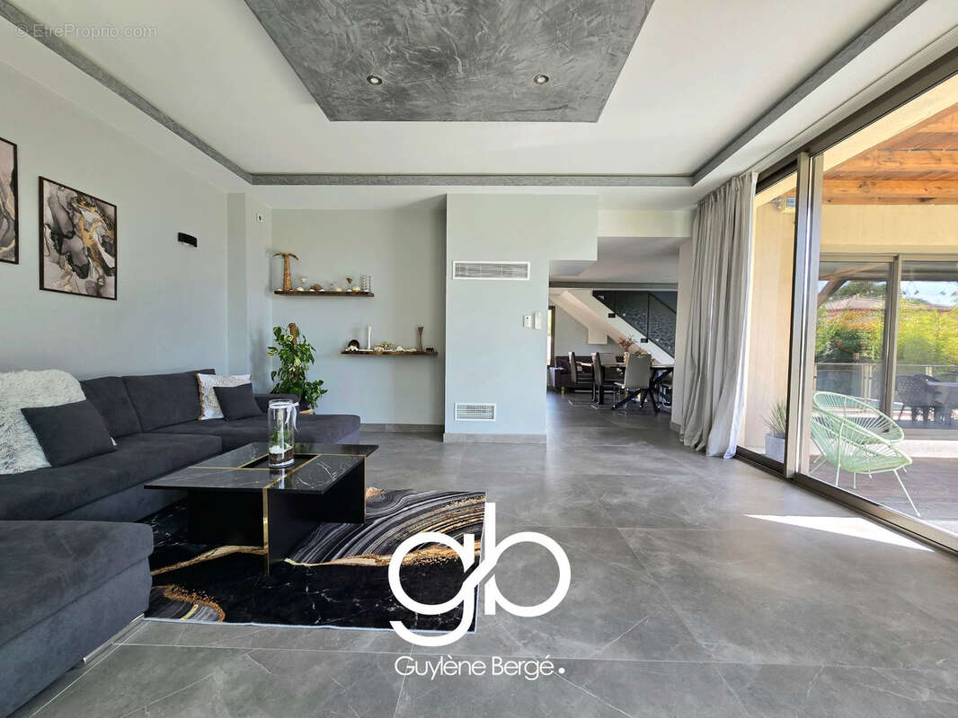 EXCLUSIVITÉ   Maison d'architecte d'exception à Saint-Sériès - photo 4