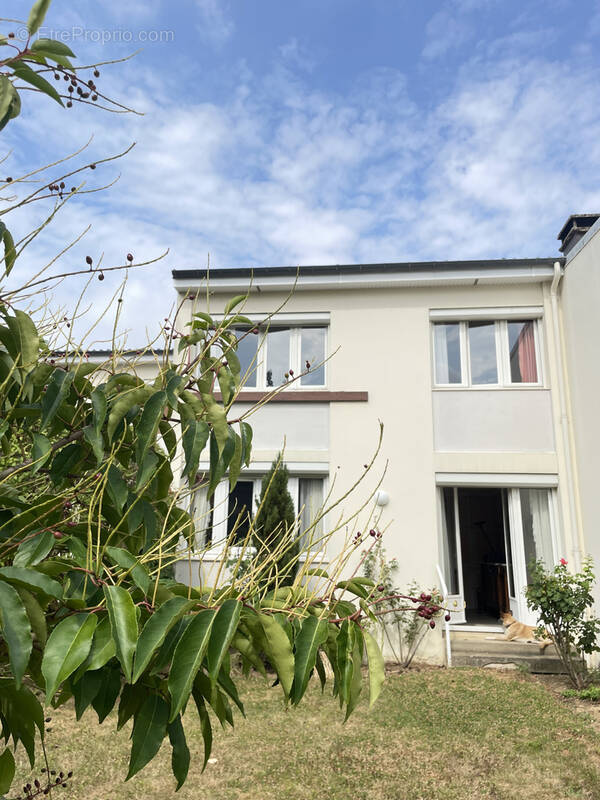 Maison à PONTOISE