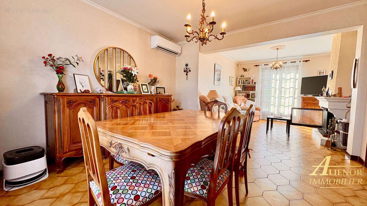 Maison à COULOUNIEIX-CHAMIERS