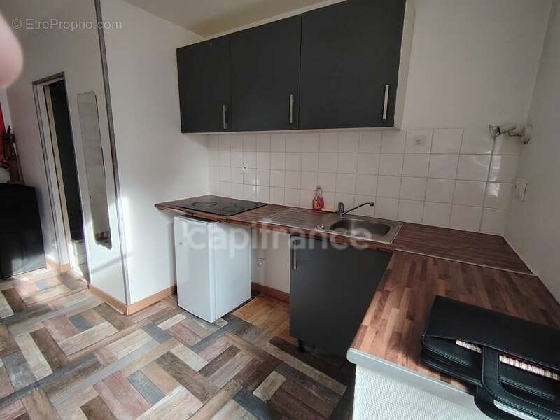 Appartement à COULANGES-LA-VINEUSE