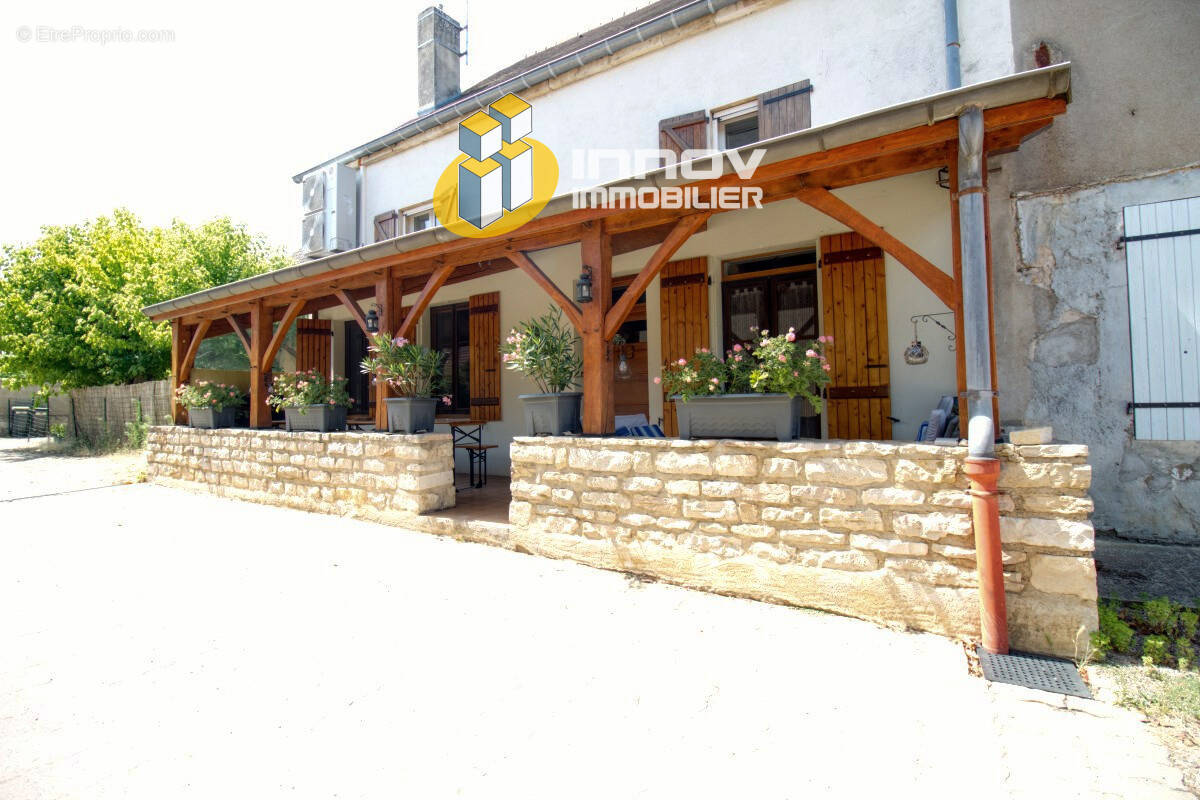 Maison à SAINT-LOUP-DE-VARENNES