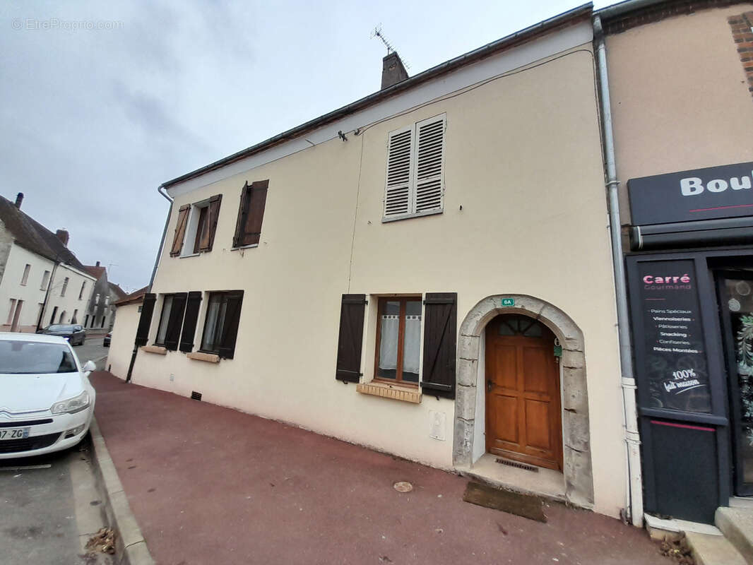 Maison à AUNAY-SOUS-AUNEAU