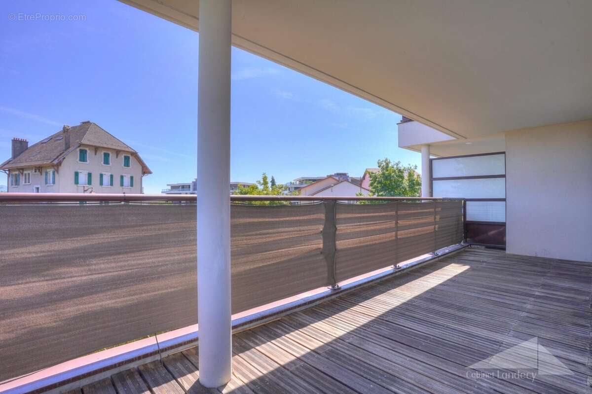 Appartement 87 m² à Thoiry  - photo 2