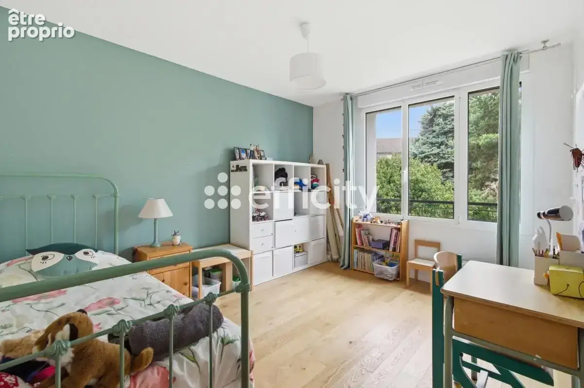 Maison 151 m² à La Celle-Saint-Cloud  - photo 12