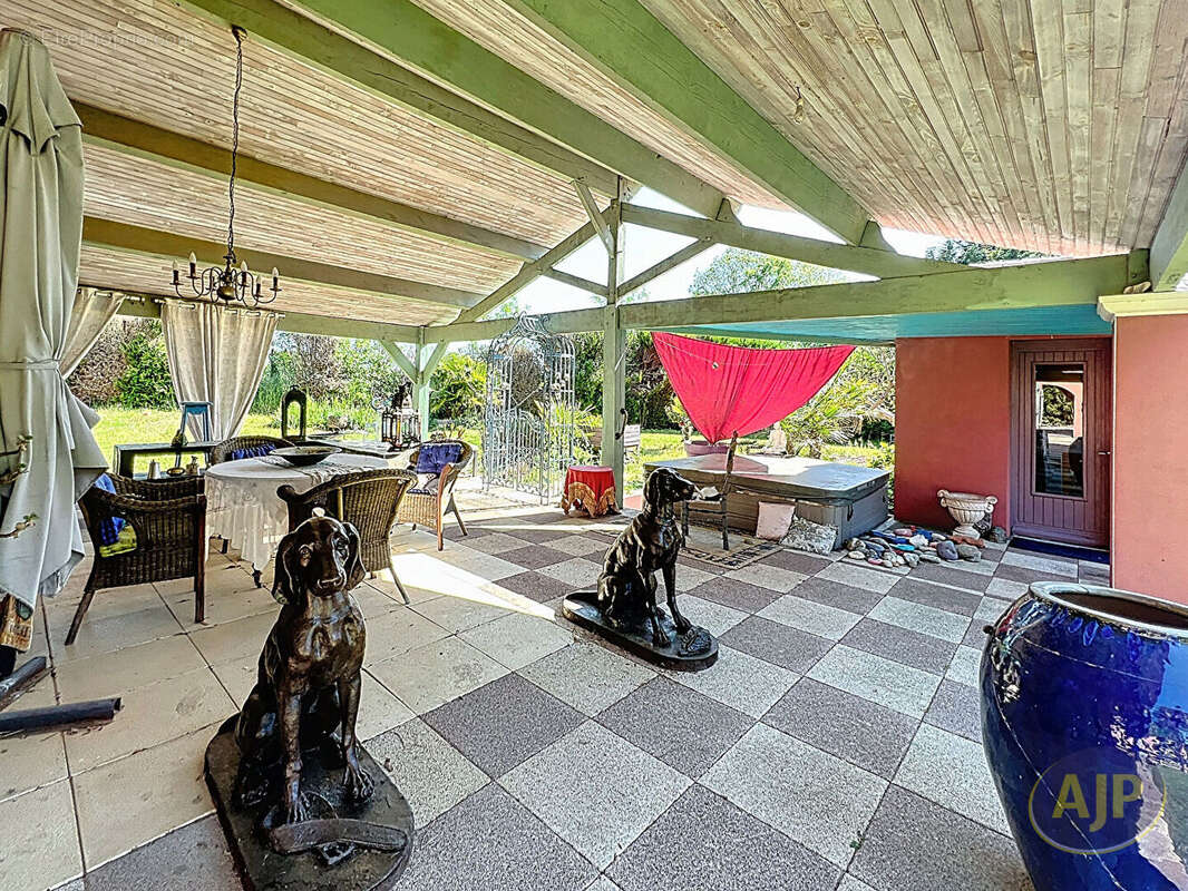 Maison à LE MAY-SUR-EVRE