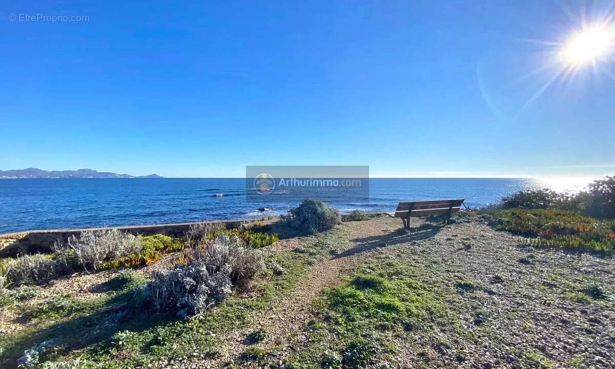 Appartement à FREJUS