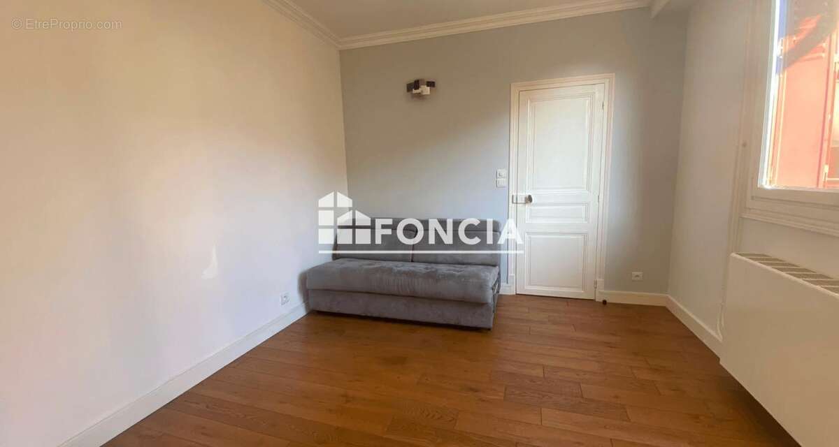 Le Raincy – Élégant pavillon familial au calme, à deux pas du centre-ville et du RER E - photo 7