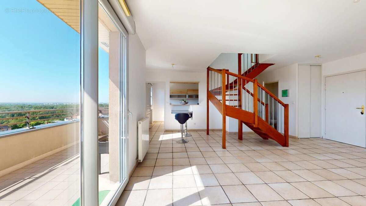 Superbe duplex T5 de 116 m² au cœur de Neyron - photo 8