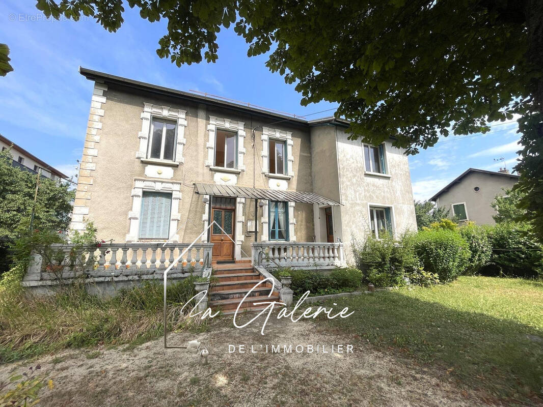 Maison à ECHIROLLES