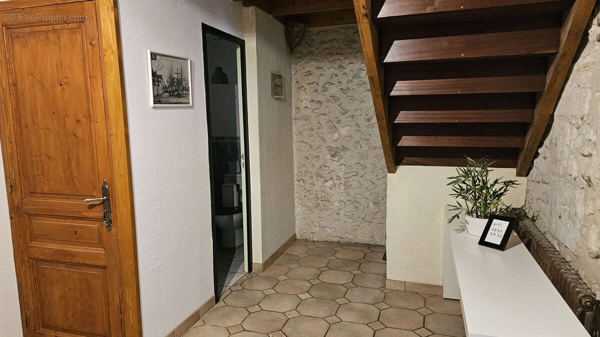 Maison à MONTAGRIER
