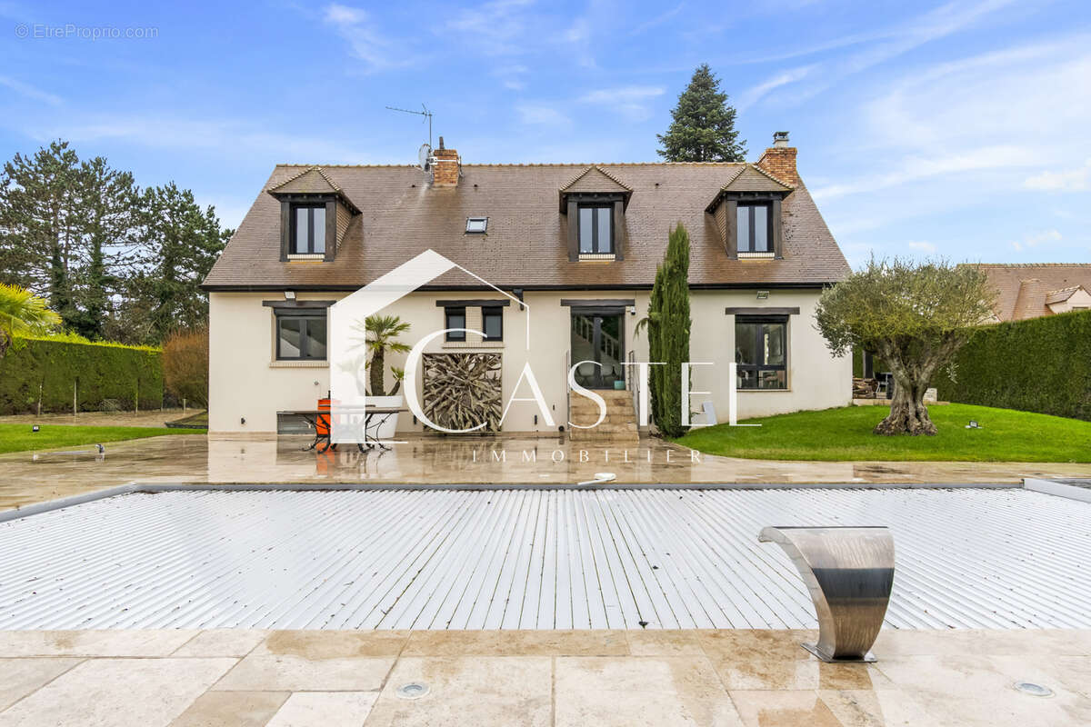 Maison à LES ALLUETS-LE-ROI