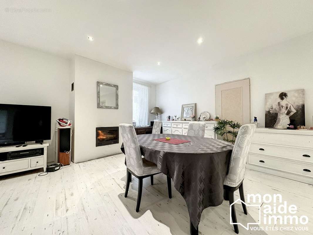 Maison à SAINT-LOUBES