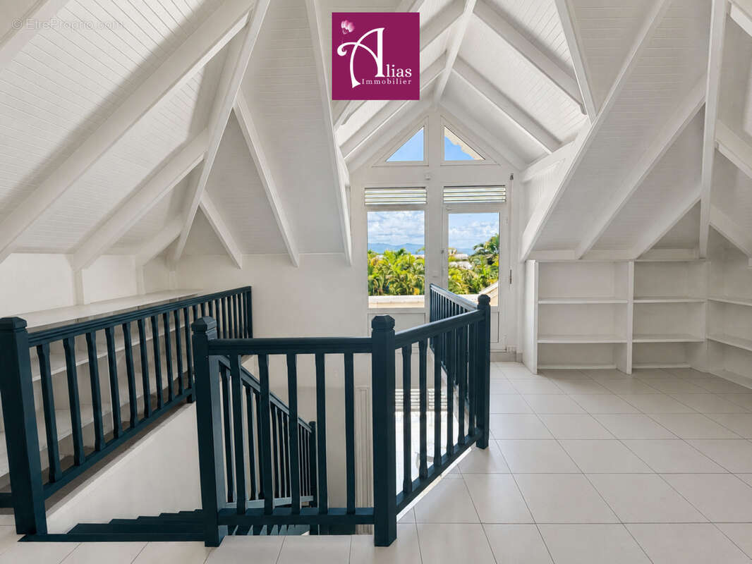 Maison à BAIE-MAHAULT