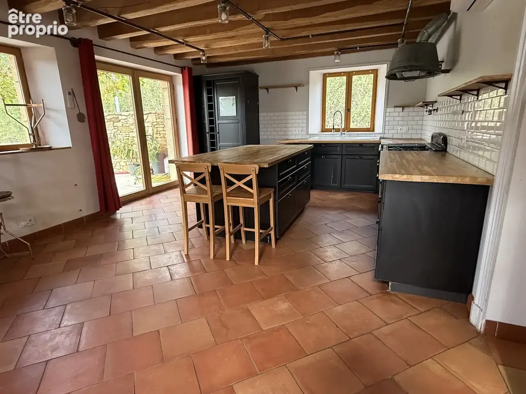 CUZORN, dans les côteaux, bel ensemble immobilier en pierre,  à quelques kilomètres de FUMEL et de ses commerc - photo 5