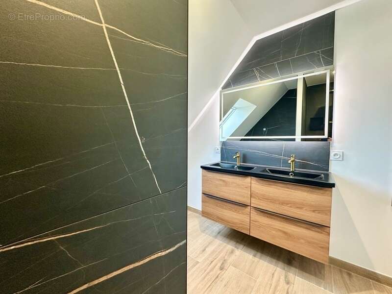 Maison à GRAND-CHAMP