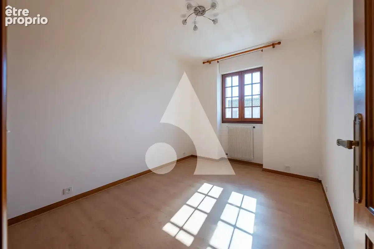 Ormesson Sur Marne, Belle maison familiale 8 pièces de 170 m2 - photo 11