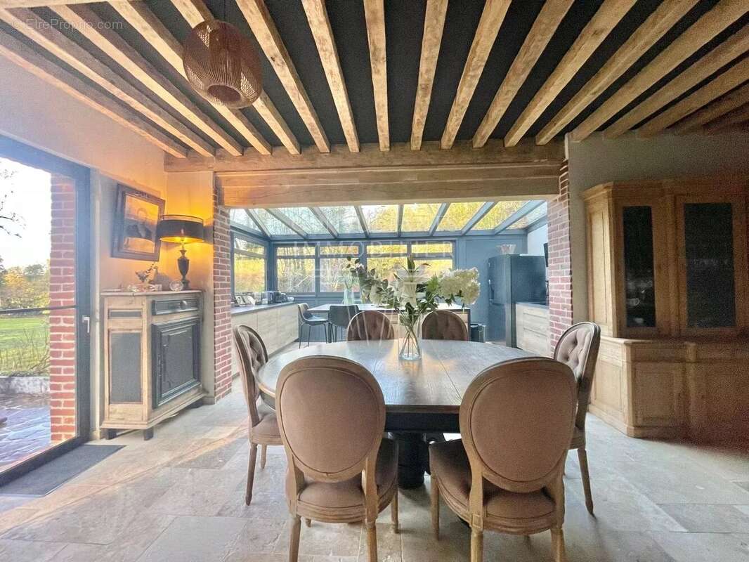 Maison à CORMEILLES