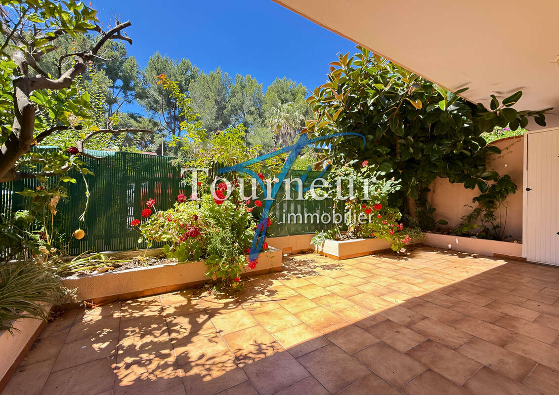 Appartement à SIX-FOURS-LES-PLAGES